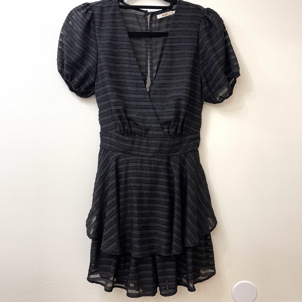 Mi Ami Francesca Women's Black Short Sleeve Romper Medium